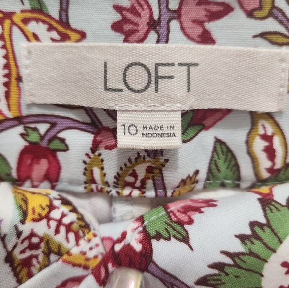 Loft Floral Paisley Boho Print Shorts Sz 10 Preppy Colorful Summer Fun 4" Inseam - Picture 4 of 5
